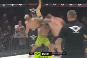 2 On 1 Mma Fight Ultimate Guide to MMA: Training, Techniques, and Top Fighters in The World 2 On 1 Mma Fight | Ultimate Guide to MMA: Training, Techniques, and Top Fighters in The World