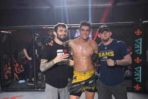 Don Doyle MMA: Coaching & Training Secrets Ultimate Guide to MMA: Training, Techniques, and Top Fighters in The World Don Doyle MMA: Coaching & Training Secrets | Ultimate Guide to MMA: Training, Techniques, and Top Fighters in The World
